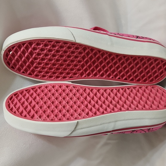 Vans X Hello Kitty Pink And Black Sneakers (Unisex M Size 6, W Size 7.5) - Picture 10 of 11